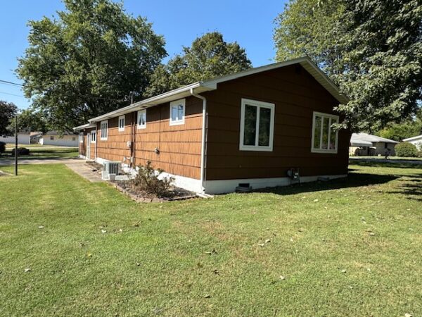 3054 Elmwood Dr., Henderson, KY