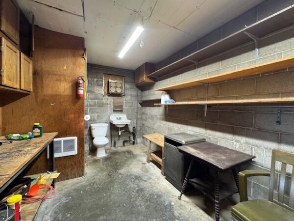 3054 Elmwood Dr., Henderson, KY