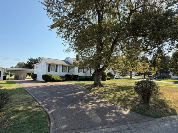 6 RIVERDALE CT., HENDERSON, KY