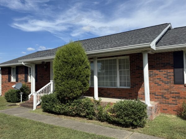 LIVE AUCTION - BRICK HOME, SHOP ON 1.7 ACRE LOT - HOUSEHOLD FURNISHINGS & MORE