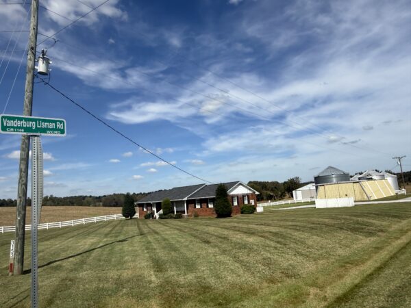 LIVE AUCTION - BRICK HOME, SHOP ON 1.7 ACRE LOT - HOUSEHOLD FURNISHINGS & MORE