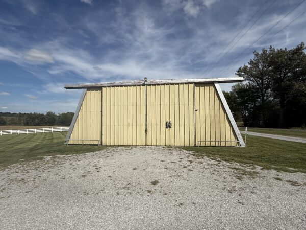 LIVE AUCTION - BRICK HOME, SHOP ON 1.7 ACRE LOT - HOUSEHOLD FURNISHINGS & MORE