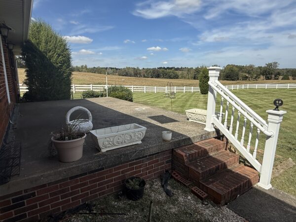LIVE AUCTION - BRICK HOME, SHOP ON 1.7 ACRE LOT - HOUSEHOLD FURNISHINGS & MORE