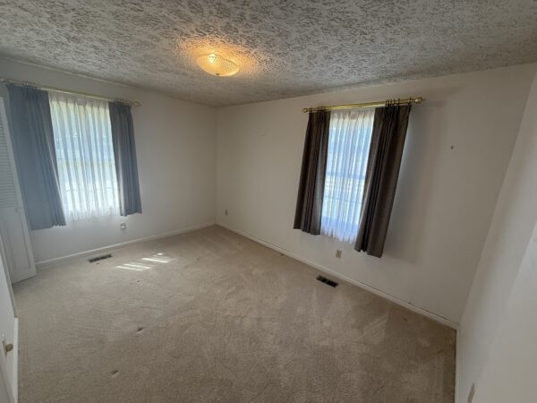 LIVE AUCTION - BRICK HOME, SHOP ON 1.7 ACRE LOT - HOUSEHOLD FURNISHINGS & MORE
