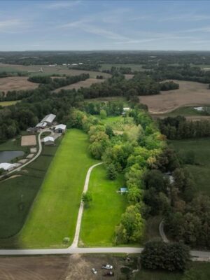 10-15475 Middle Delaware Rd Henderson KY 42420_20250502_010 20.42 ACRES with NICE HOME, BARNS & POLE BARN HOME