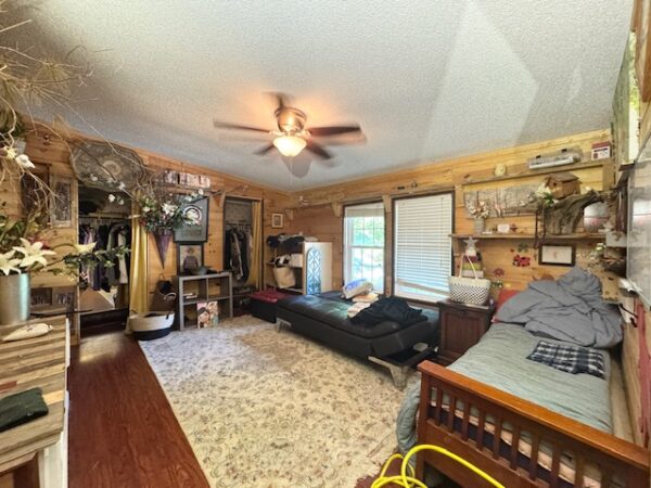 20.42 ACRES with NICE HOME, BARNS & POLE BARN HOME