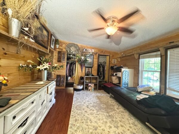 20.42 ACRES with NICE HOME, BARNS & POLE BARN HOME