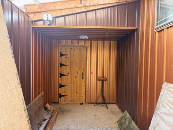 20.42 ACRES with NICE HOME, BARNS & POLE BARN HOME