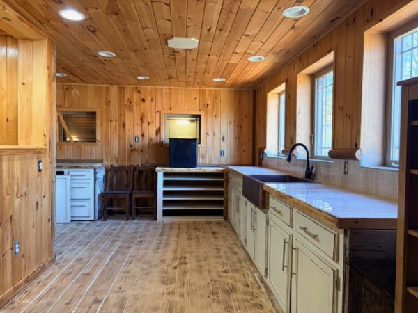 20.42 ACRES with NICE HOME, BARNS & POLE BARN HOME