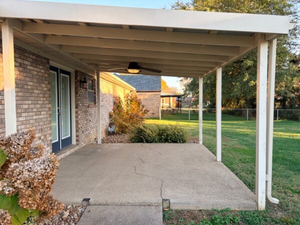 IMG_6734 2,100 BRICK sq ft HOME ON CORNER LOT