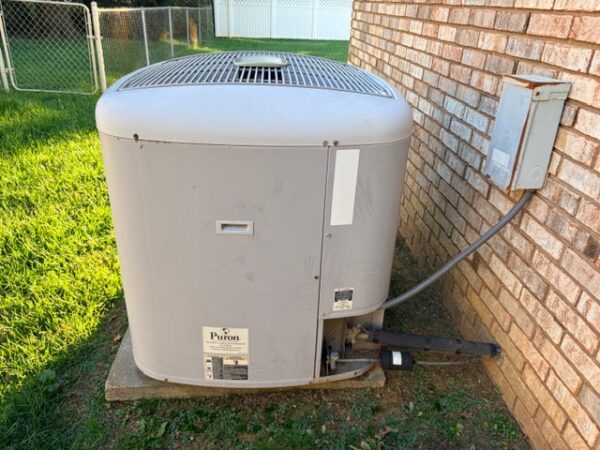 IMG_6740 2,100 BRICK sq ft HOME ON CORNER LOT