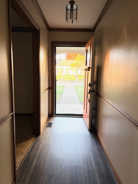 IMG_6743 2,100 BRICK sq ft HOME ON CORNER LOT