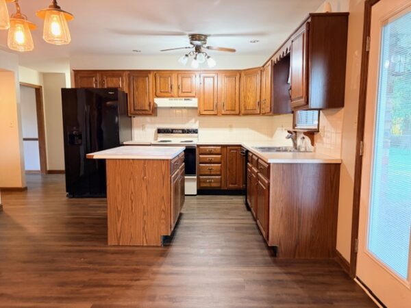 IMG_6746 2,100 BRICK sq ft HOME ON CORNER LOT