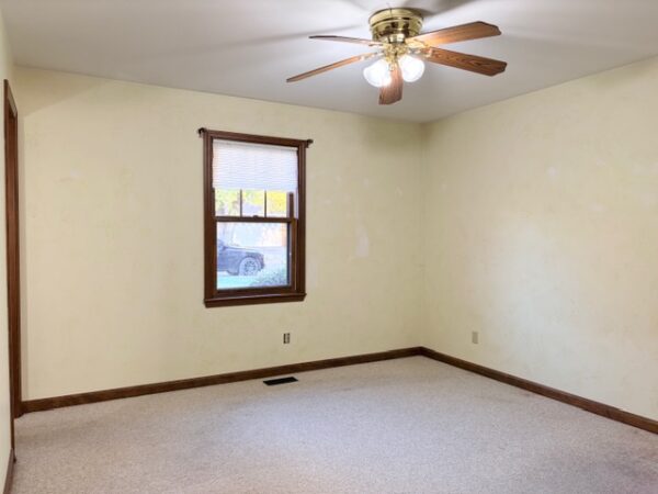 IMG_6757 2,100 BRICK sq ft HOME ON CORNER LOT