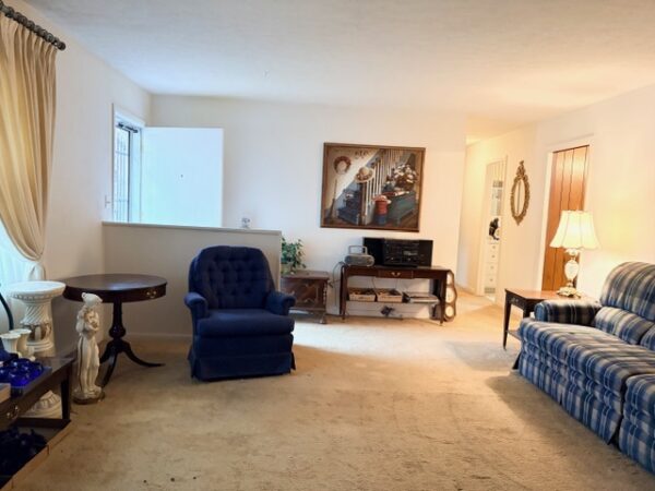 885 Chickasaw Dr., Madisonville, KY 42431