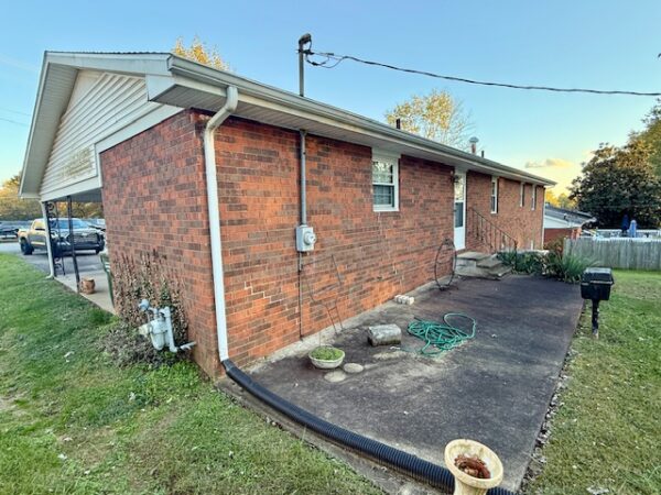 885 Chickasaw Dr., Madisonville, KY 42431