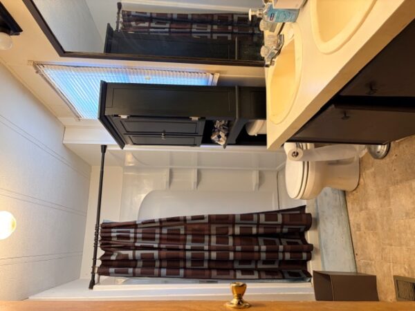 IMG_7239 21.17+/- ACRES IN TWO TRACTS - HOME-POND-BUILDING SITE