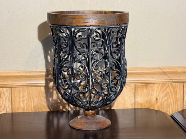 FURNISHINGS - CHRISTMAS DECOR - HOUSEHOLD ITEMS