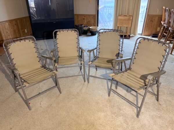 FURNISHINGS - CHRISTMAS DECOR - HOUSEHOLD ITEMS