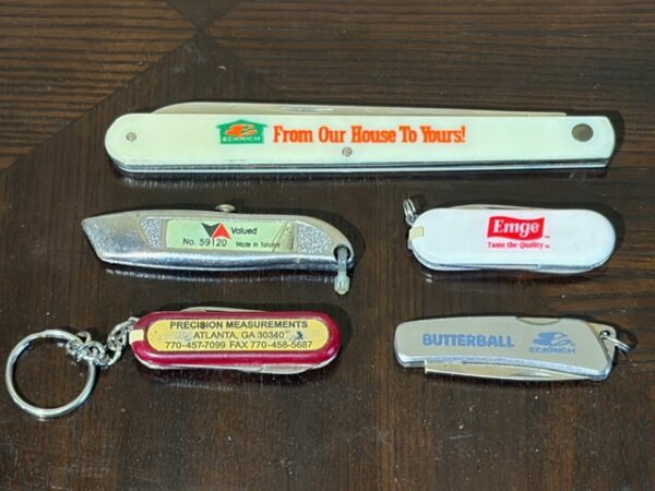 FURNISHINGS - CHRISTMAS DECOR - HOUSEHOLD ITEMS