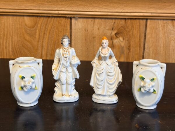 FURNISHINGS - CHRISTMAS DECOR - HOUSEHOLD ITEMS