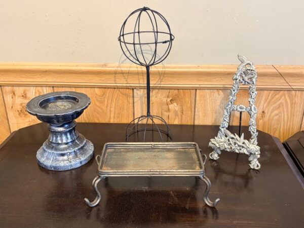 FURNISHINGS - CHRISTMAS DECOR - HOUSEHOLD ITEMS