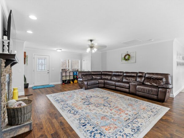 8135 Old US Hwy 60 E., Spottsville, KY 42458