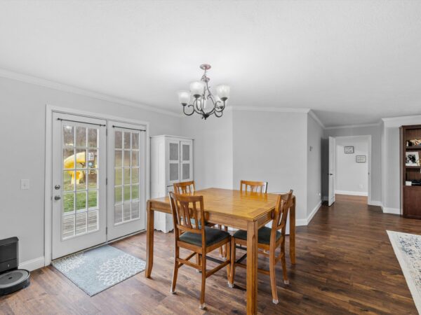 8135 Old US Hwy 60 E., Spottsville, KY 42458