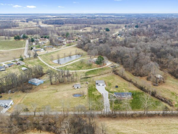 8135 Old US Hwy 60 E., Spottsville, KY 42458