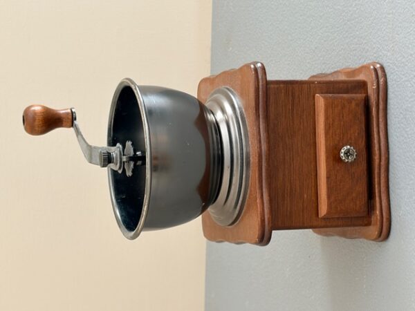 IMG_8147 ANTIQUES - FURNISHINGS - COLLECTIBLES