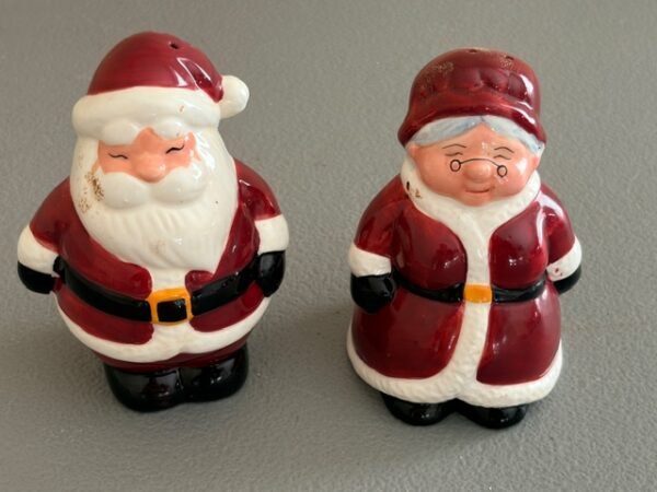 IMG_8170 ANTIQUES - FURNISHINGS - COLLECTIBLES