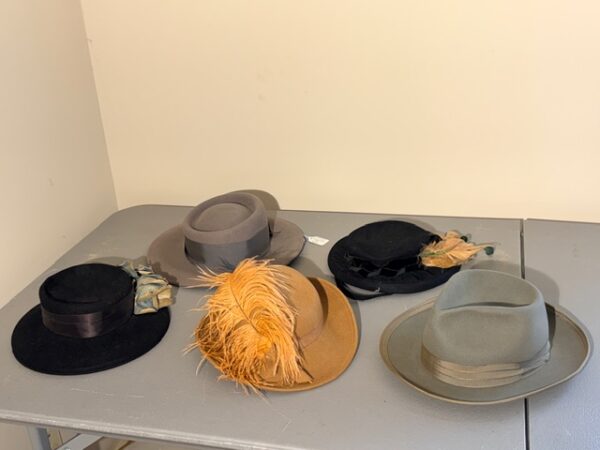 IMG_8333 ANTIQUES - FURNISHINGS - COLLECTIBLES