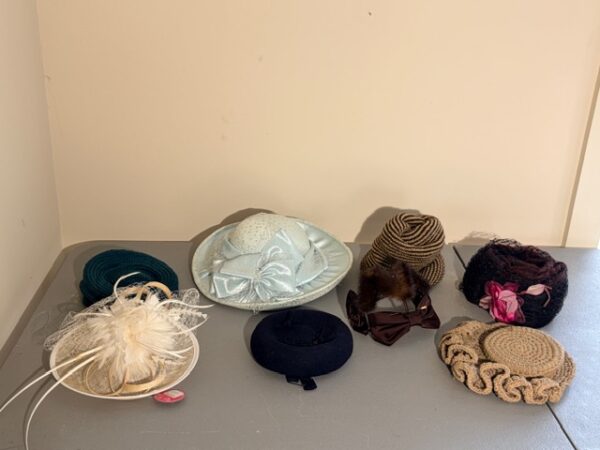 IMG_8344 ANTIQUES - FURNISHINGS - COLLECTIBLES