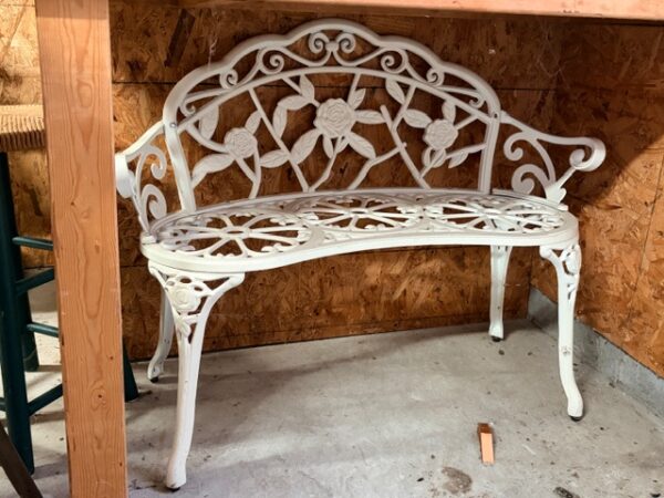 IMG_8531 ANTIQUES - FURNISHINGS - COLLECTIBLES