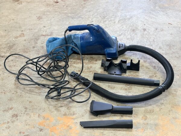 IMG_8593 ANTIQUES - FURNISHINGS - COLLECTIBLES