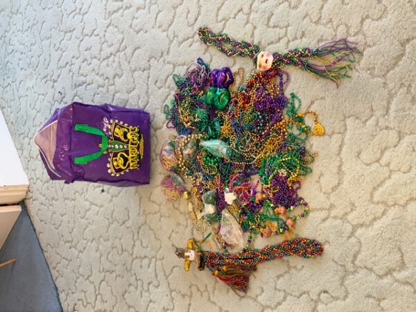 IMG_8814 ANTIQUES - FURNISHINGS - COLLECTIBLES