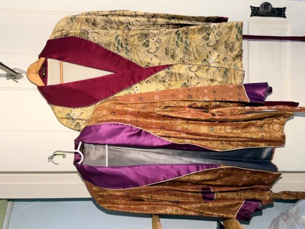 IMG_8815 ANTIQUES - FURNISHINGS - COLLECTIBLES