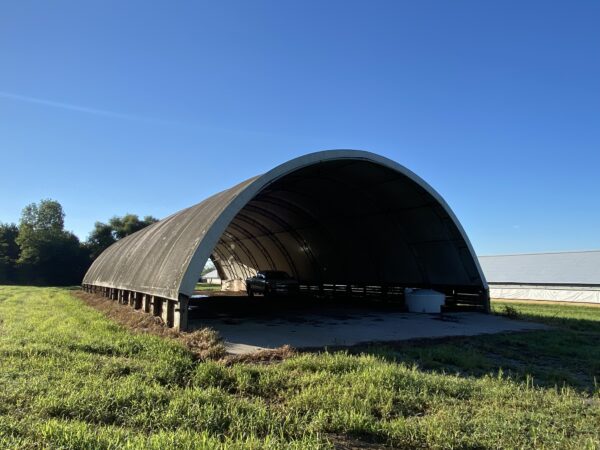 tract 9 structure 170+/- ACRES-50 POULTRY HOUSES-5 HOMES-OFFERED IN 9 TRACTS