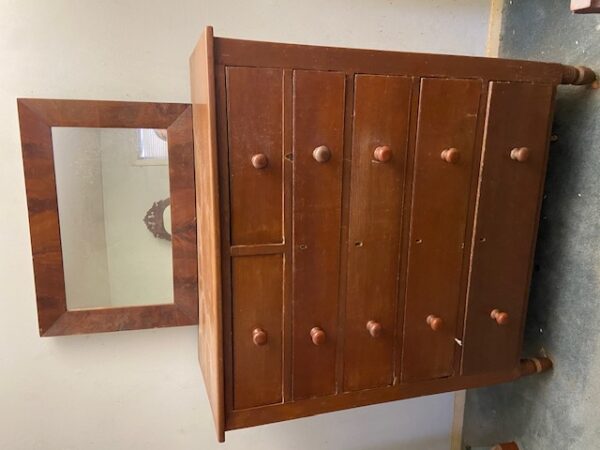 ANTIQUES - GLASSWARE - COLLECTIBLES