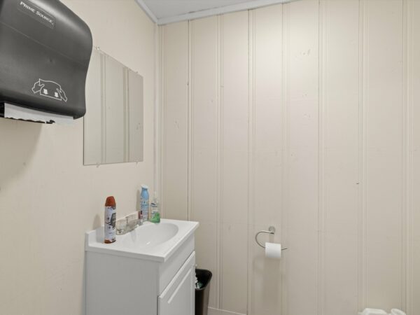 COMMERCIAL PROPERTY ON 1.3+/- ACRE LOT