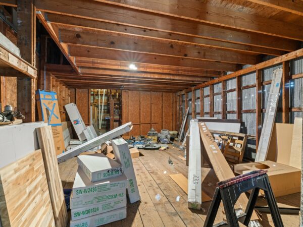 COMMERCIAL PROPERTY ON 1.3+/- ACRE LOT