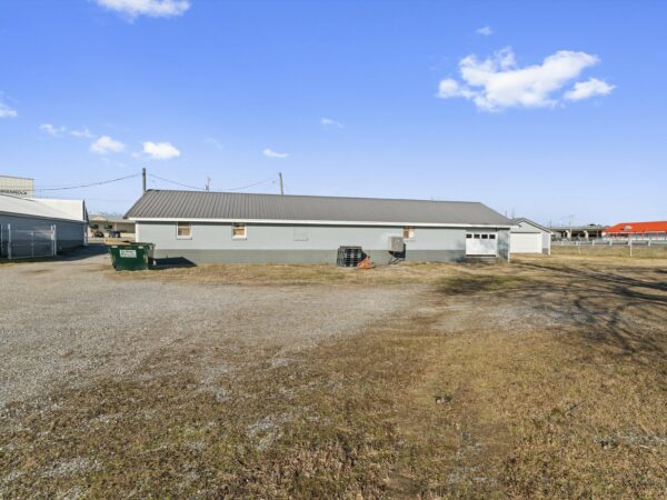 COMMERCIAL PROPERTY ON 1.3+/- ACRE LOT