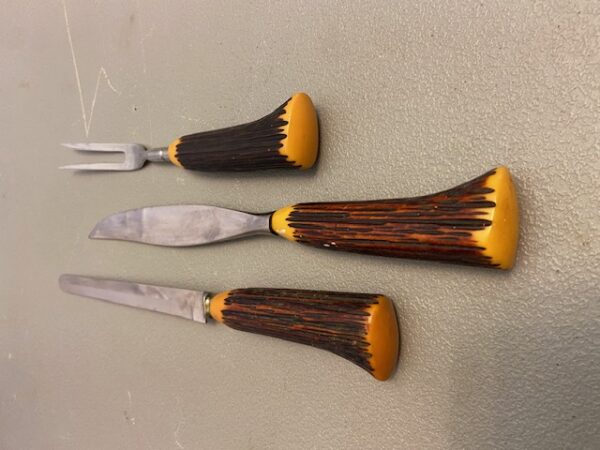 ANTIQUES - GLASSWARE - COLLECTIBLES