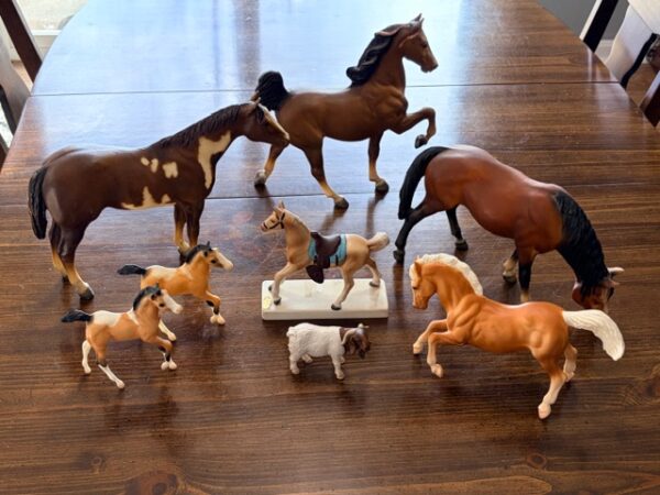 RV - TRUCK - SUV - FURNISHINGS - ANTIQUES