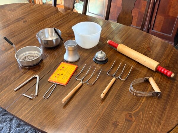 RV - TRUCK - SUV - FURNISHINGS - ANTIQUES