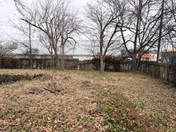 IMG_0676 SPACIOUS HOME ON CORNER LOT - BOONVILLE, IN