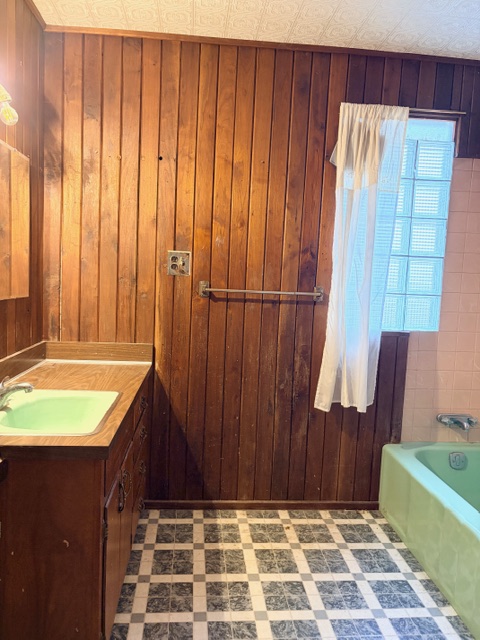 IMG_0695 SPACIOUS HOME ON CORNER LOT - BOONVILLE, IN