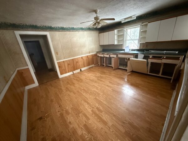 2 SINGLE FAMILY HOMES OR INVESTMENT PROPERTIES