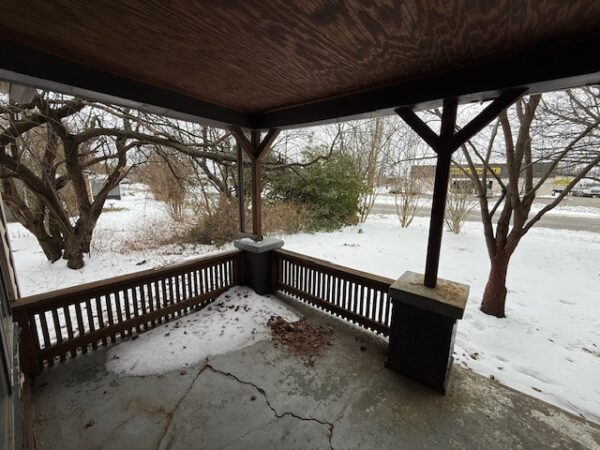 2 SINGLE FAMILY HOMES OR INVESTMENT PROPERTIES