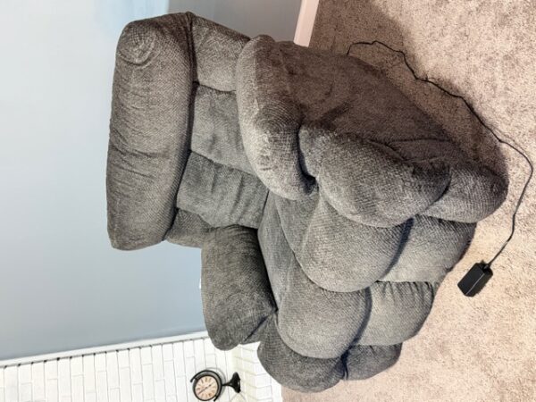 RV - TRUCK - SUV - FURNISHINGS - ANTIQUES